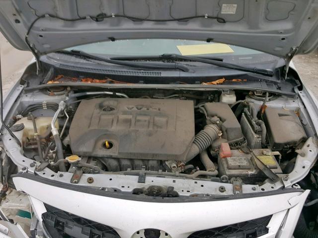 2T1BU4EE7DC933138 - 2013 TOYOTA COROLLA BA SILVER photo 7