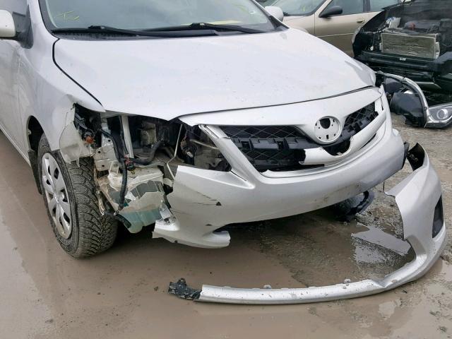 2T1BU4EE7DC933138 - 2013 TOYOTA COROLLA BA SILVER photo 9