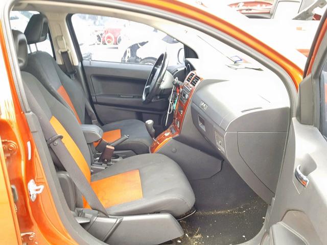 1B3HB48B28D566922 - 2008 DODGE CALIBER SX ORANGE photo 5