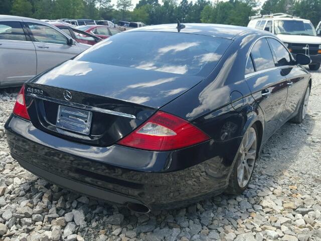 WDDDJ72X78A124053 - 2008 MERCEDES-BENZ CLS 550 BLACK photo 4