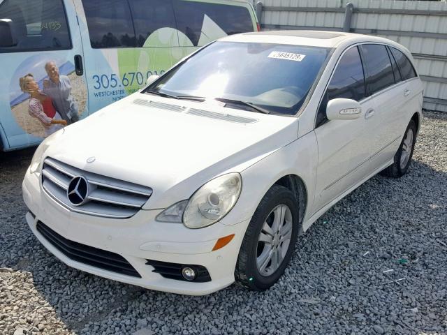 4JGCB22E08A075844 - 2008 MERCEDES-BENZ R 320 CDI WHITE photo 2