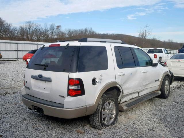 1FMEU74E27UA93952 - 2007 FORD EXPLORER E WHITE photo 4