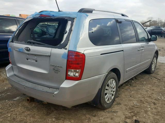 KNDMG4C76B6378059 - 2011 KIA SEDONA LX SILVER photo 4