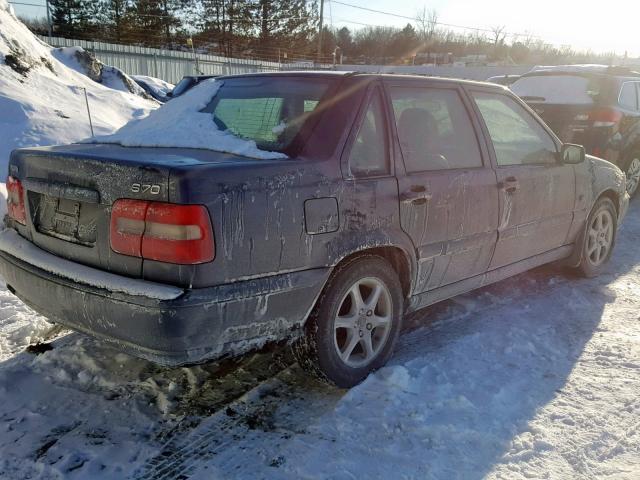 YV1LS55A7X2593712 - 1999 VOLVO S70 BLUE photo 4