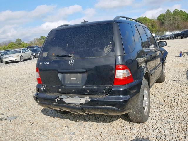 4JGAB54EX2A363433 - 2002 MERCEDES-BENZ ML 320 BLACK photo 4