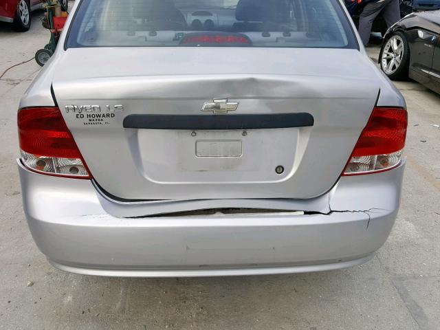 KL1TD56616B521615 - 2006 CHEVROLET AVEO BASE Күміс фото 9