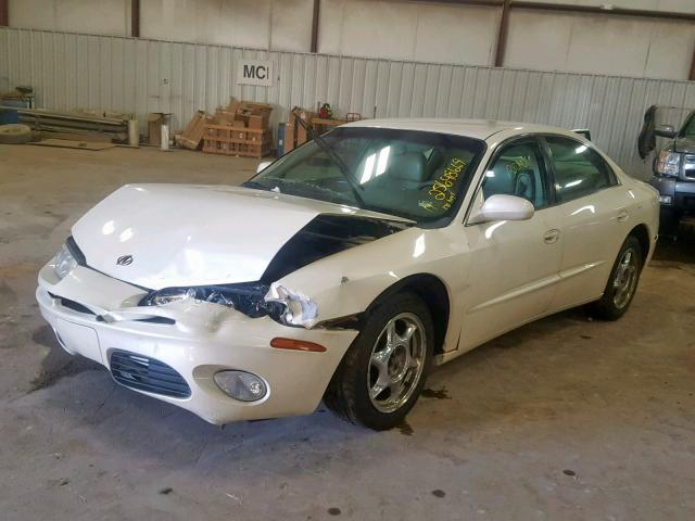 1G3GS64CX24238241 - 2002 OLDSMOBILE AURORA 4.0 WHITE photo 2