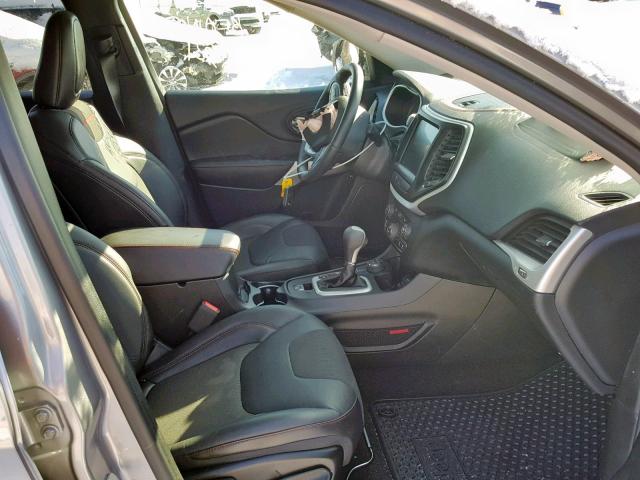 1C4PJMBX2JD569956 - 2018 JEEP CHEROKEE T 灰色 照片 5