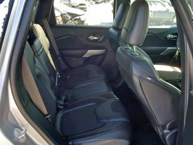 1C4PJMBX2JD569956 - 2018 JEEP CHEROKEE T 灰色 照片 6