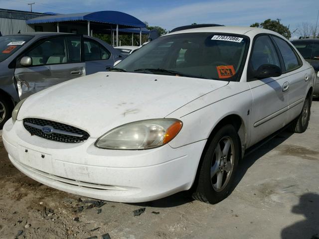 1FAFP55212A261251 - 2002 FORD TAURUS SES WHITE photo 2