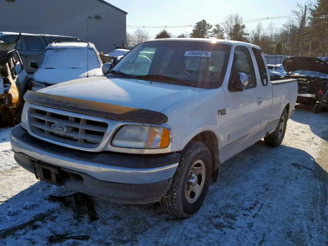 1FTRX17212NA54588 - 2002 FORD F150 WHITE photo 2