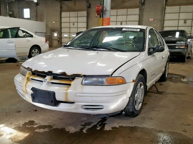 1B3EJ46X2WN104033 - 1998 DODGE STRATUS WHITE photo 2