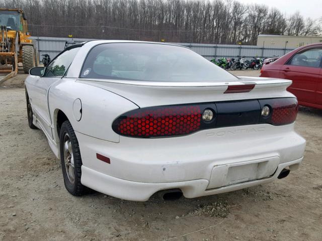 2G2FS22K712124463 - 2001 PONTIAC FIREBIRD WHITE photo 3