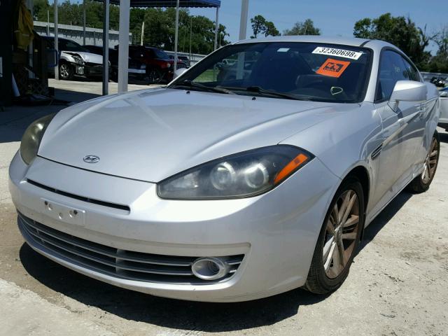 KMHHM66D78U280729 - 2008 HYUNDAI TIBURON GS SILVER photo 2