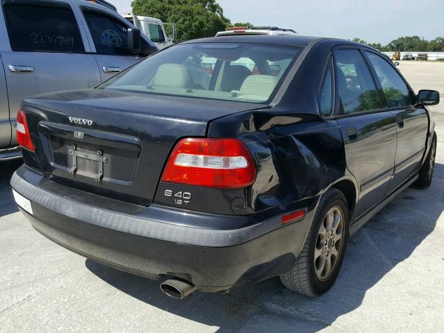 YV1VS29502F875079 - 2002 VOLVO S40 1.9T BLACK photo 4