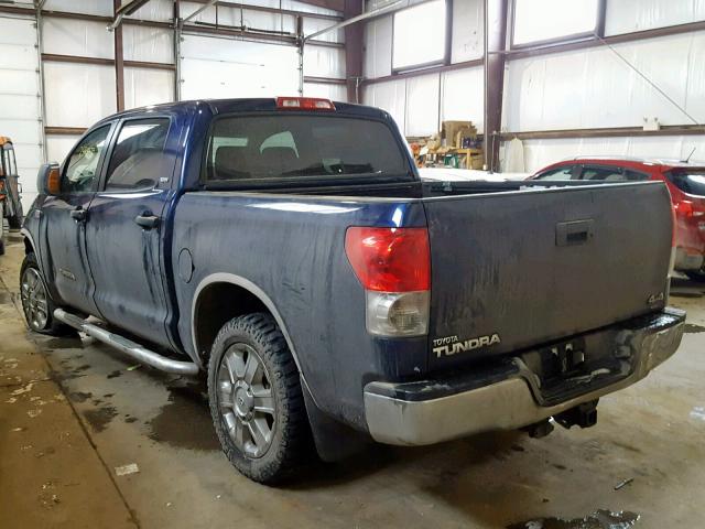 5TFDV54129X090128 - 2009 TOYOTA TUNDRA CRE BLUE photo 3