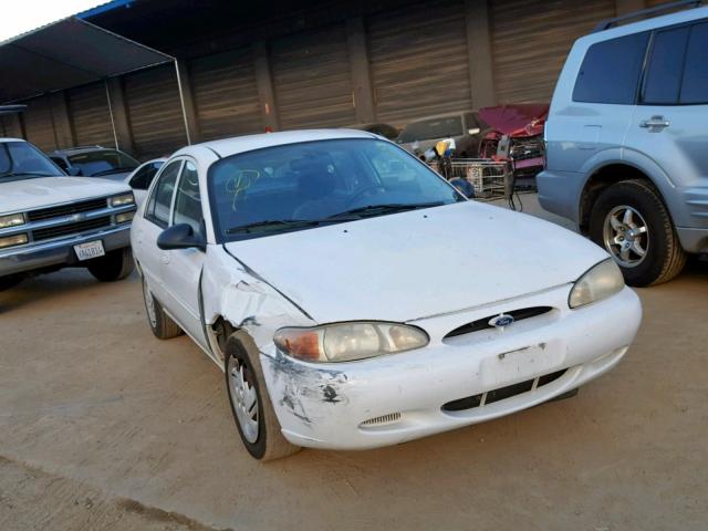 3FAFP13PX1R126782 - 2001 FORD ESCORT WHITE photo 1