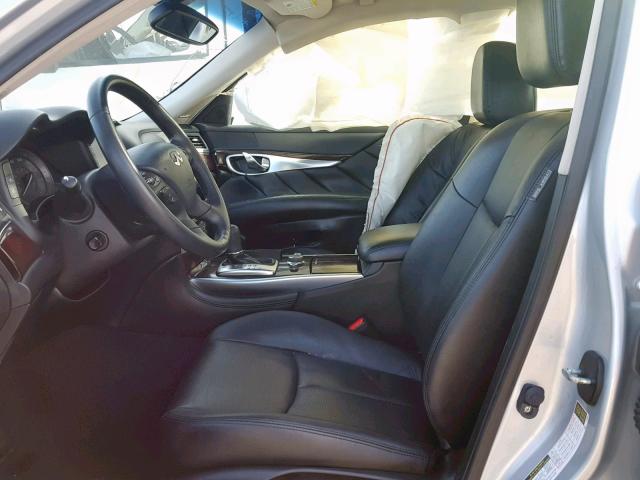 JN1BY1AP2HM740630 - 2017 INFINITI Q70 3.7 SILVER photo 5