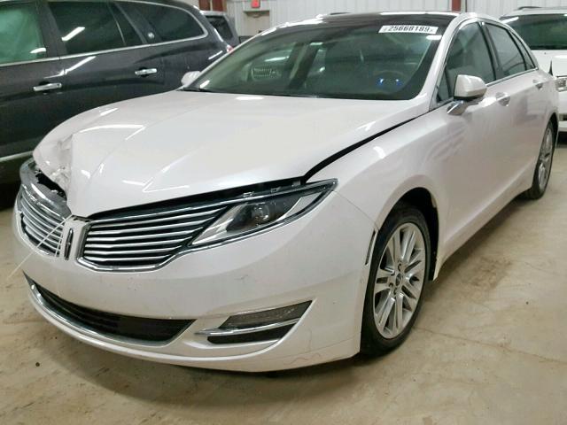 3LN6L2LU3ER810379 - 2014 LINCOLN MKZ HYBRID WHITE photo 2