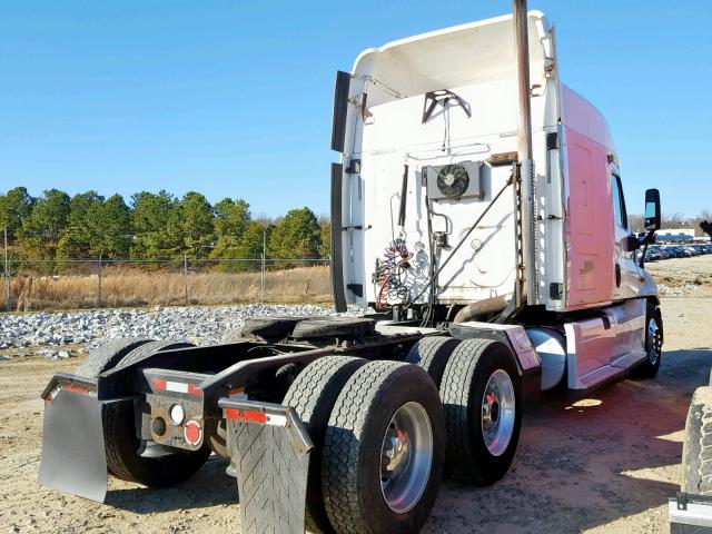 1FUJGLDR9ASAV2531 - 2010 FREIGHTLINER CASCADIA 1 WHITE photo 4