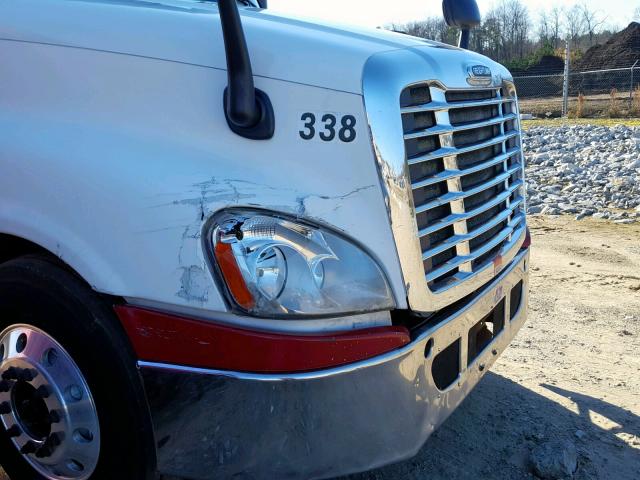 1FUJGLDR9ASAV2531 - 2010 FREIGHTLINER CASCADIA 1 WHITE photo 9