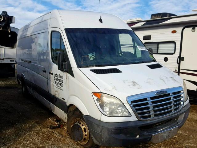 WDYPF445075153618 - 2007 FREIGHTLINER SPRINTER 3 WHITE photo 1