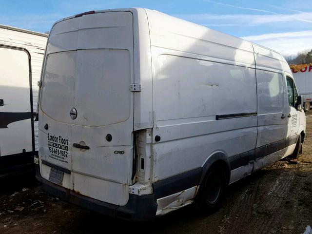 WDYPF445075153618 - 2007 FREIGHTLINER SPRINTER 3 WHITE photo 4