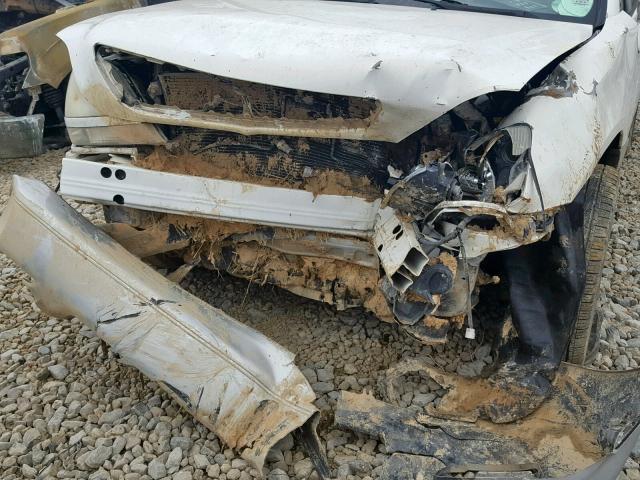 JTJGF10U120139110 - 2002 LEXUS RX 300 WHITE photo 9