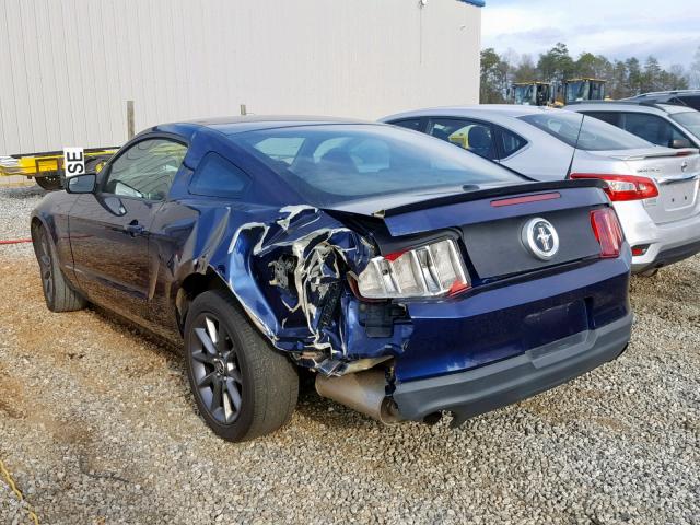 1ZVBP8AM7C5235973 - 2012 FORD MUSTANG BLUE photo 3