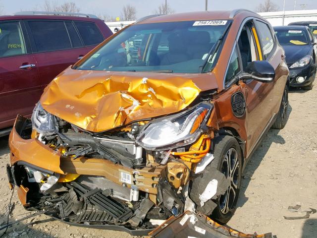 1G1FX6S09H4151325 - 2017 CHEVROLET BOLT EV PR ORANGE photo 2