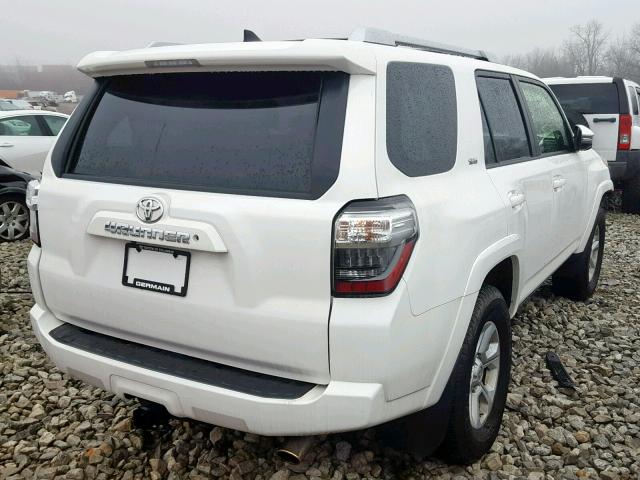 JTEBU5JR6J5525362 - 2018 TOYOTA 4RUNNER SR WHITE photo 4