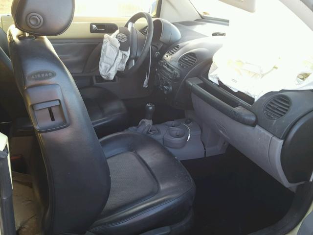 3VWCK21Y03M314267 - 2003 VOLKSWAGEN NEW BEETLE أصفر صورة 5