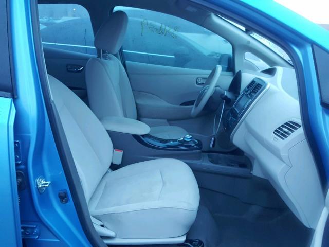 JN1AZ0CP6CT017362 - 2012 NISSAN LEAF SV BLUE photo 5