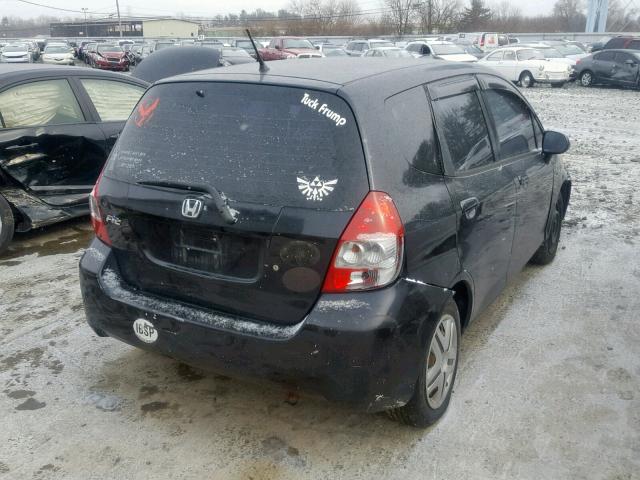 JHMGD38497S063784 - 2007 HONDA FIT BLACK photo 4