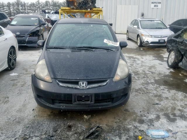 JHMGD38497S063784 - 2007 HONDA FIT BLACK photo 9