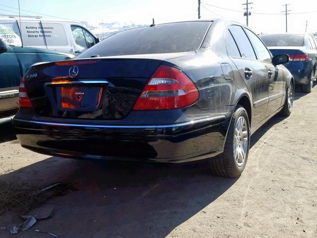 WDBUF65J75A702255 - 2005 MERCEDES-BENZ E 320 BLACK photo 4