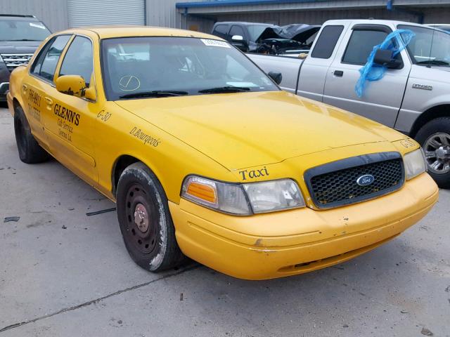 2FAFP71W53X118199 - 2003 FORD CROWN VICT YELLOW photo 1