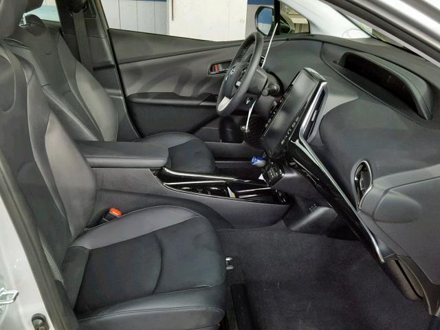 JTDKARFP1H3057493 - 2017 TOYOTA PRIUS PRIM ვერცხლისფერი ფოტო 5