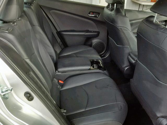 JTDKARFP1H3057493 - 2017 TOYOTA PRIUS PRIM ვერცხლისფერი ფოტო 6