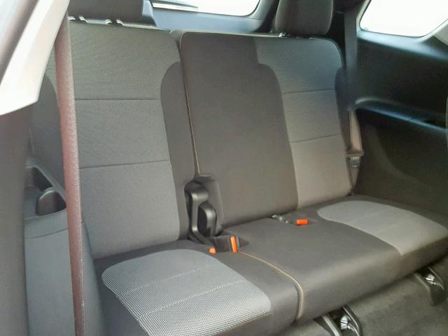 1GNERGKW2JJ205280 - 2018 CHEVROLET TRAVERSE L WHITE photo 9