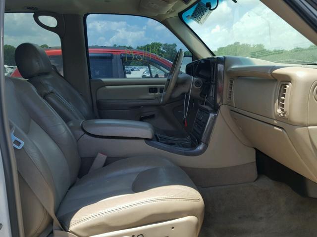 1GKEK63U35J168688 - 2005 GMC YUKON DENA WHITE photo 5