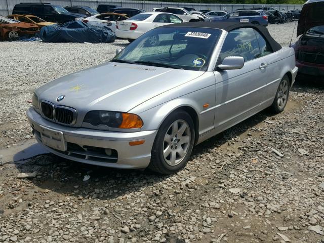 WBABS33451JY55465 - 2001 BMW 325 CI SILVER photo 2