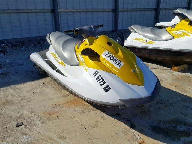 YAMA0515B616 - 2016 YAMAHA MARINE LOT WHITE photo 1