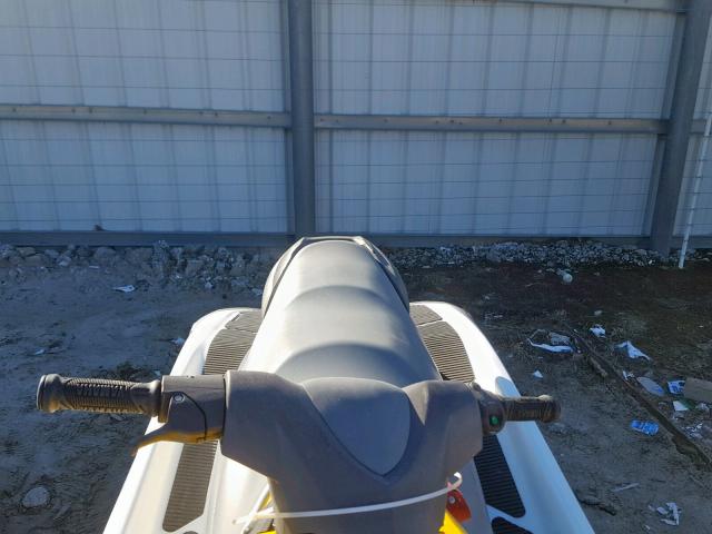 YAMA3586D616 - 2016 YAMAHA MARINE LOT WHITE photo 6