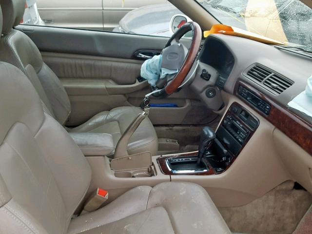 19UYA2252WL000319 - 1998 ACURA 3.0CL Biały zdjęcie 5