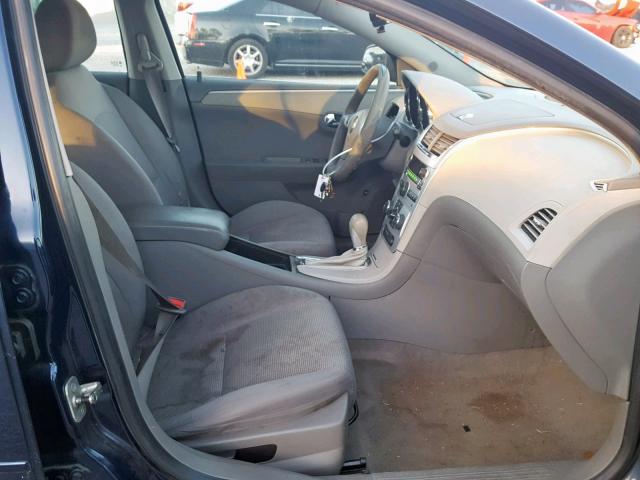 1G1ZB5EB2A4126307 - 2010 CHEVROLET MALIBU LS BLUE photo 5
