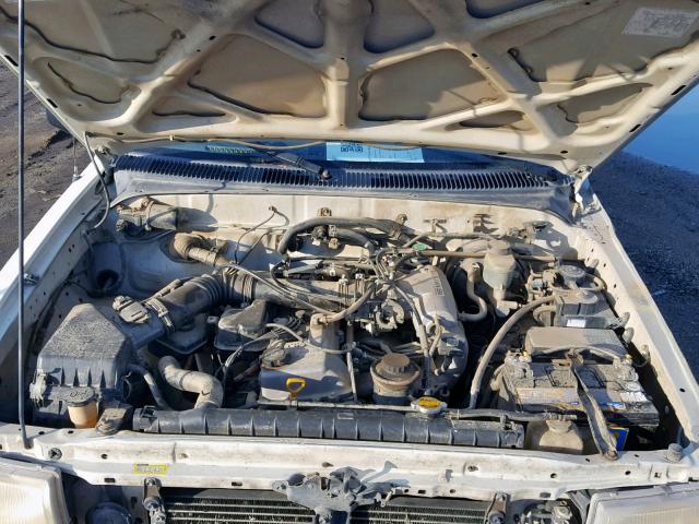 4TANL42N1WZ047079 - 1998 TOYOTA TACOMA WHITE photo 7