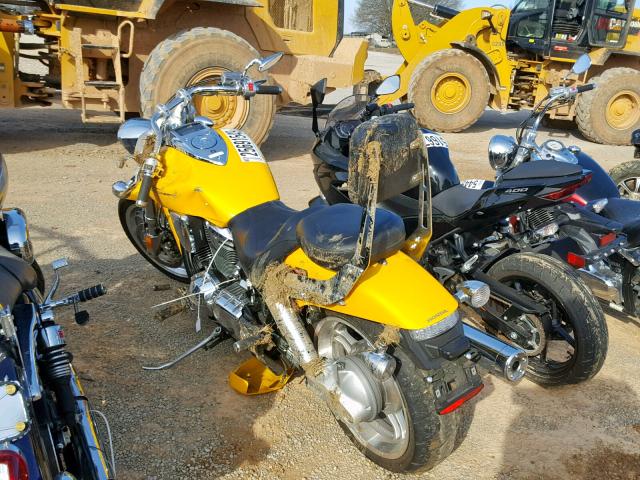 1HFSC46E47A501607 - 2007 HONDA VTX1800 F2 YELLOW photo 3