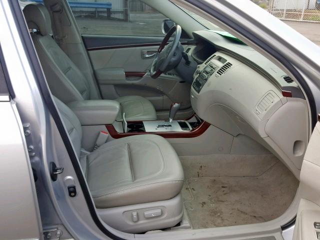 KMHFC46F77A179948 - 2007 HYUNDAI AZERA SE SILVER photo 5