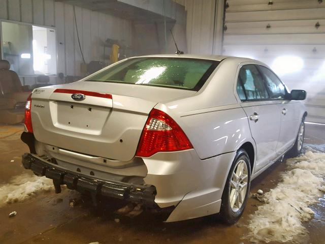 3FAHP0GA8CR231560 - 2012 FORD FUSION S SILVER photo 4